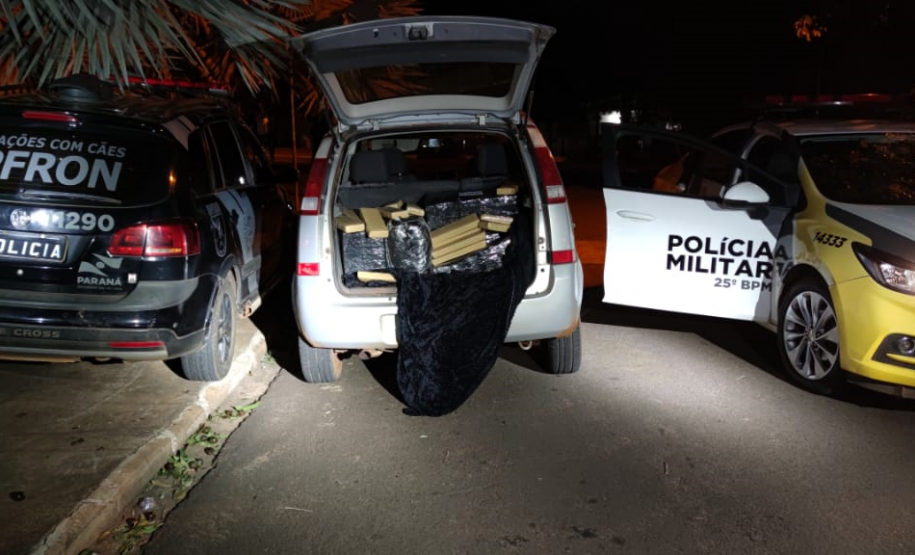 Policiais apreendem carro carregado com mais de 190 quilos de maconha durante a Operação Hórus no Noroeste do estado