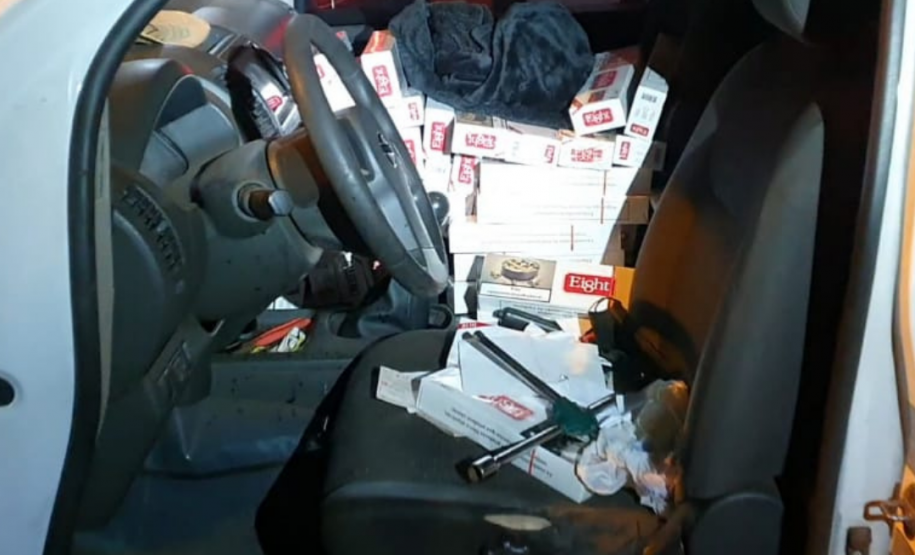 Veículos com produtos contrabandeados e armas de fogo são abordados pelo BPRv no Interior do estado