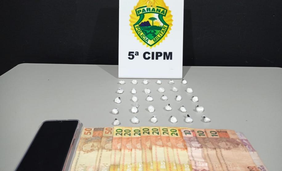 No Noroeste do estado, PM prende duas mulheres e apreende 30 pinos de cocaína após denúncia