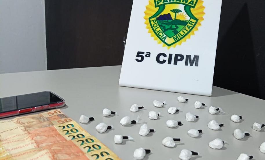 No Noroeste do estado, PM prende duas mulheres e apreende 30 pinos de cocaína após denúncia