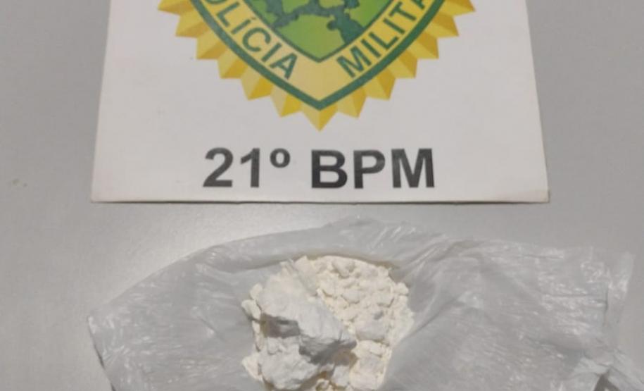 Dupla com envolvimento com o tráfico de drogas é presa pela PM em Salto do Lontra (PR)