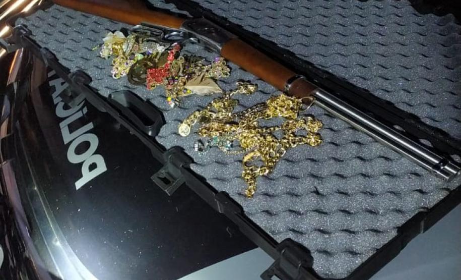 Em Londrina (PR), PM recupera joias e arma de fogo roubadas de uma residência em Sebastião de Amoreira (PR)