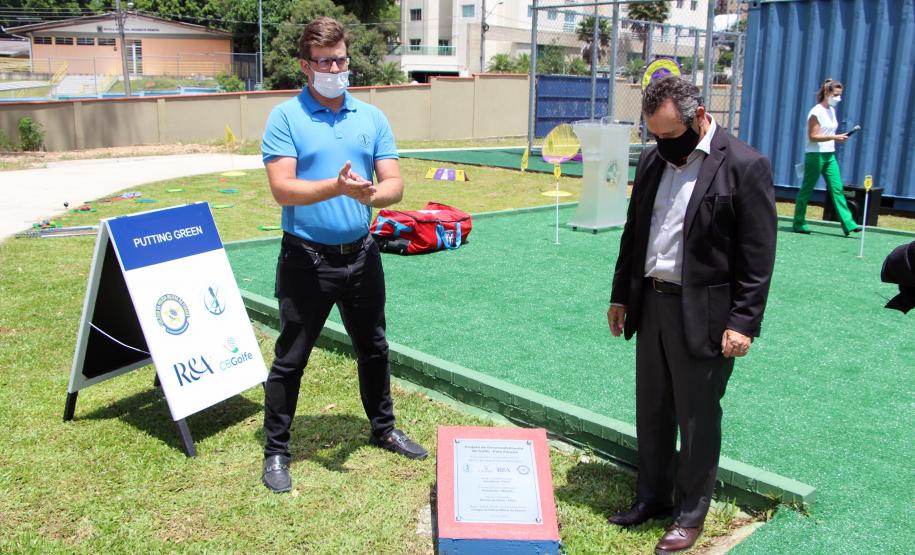 Colégio da Polícia Militar inaugura pista de golfe para alunos em Curitiba