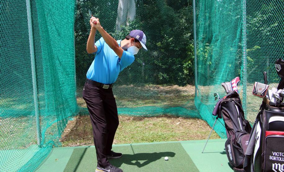 Colégio da Polícia Militar inaugura pista de golfe para alunos em Curitiba
