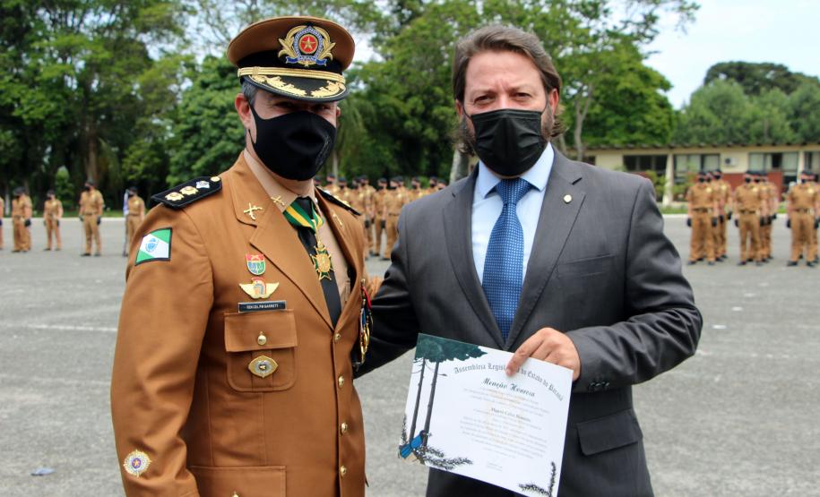 Turma Pioneira da APMG é homenageada durante solenidade em São José dos Pinhais, na RMC