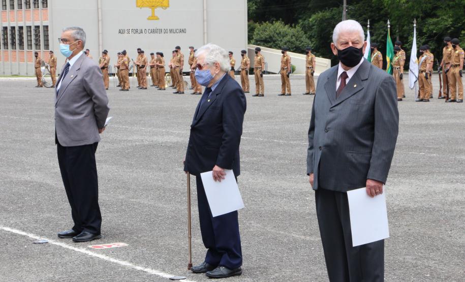 Turma Pioneira da APMG é homenageada durante solenidade em São José dos Pinhais, na RMC