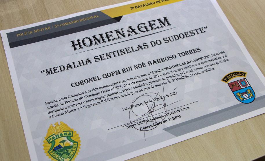 Alto-Comando da Polícia Militar recebe Medalha Sentinelas do Sudoeste