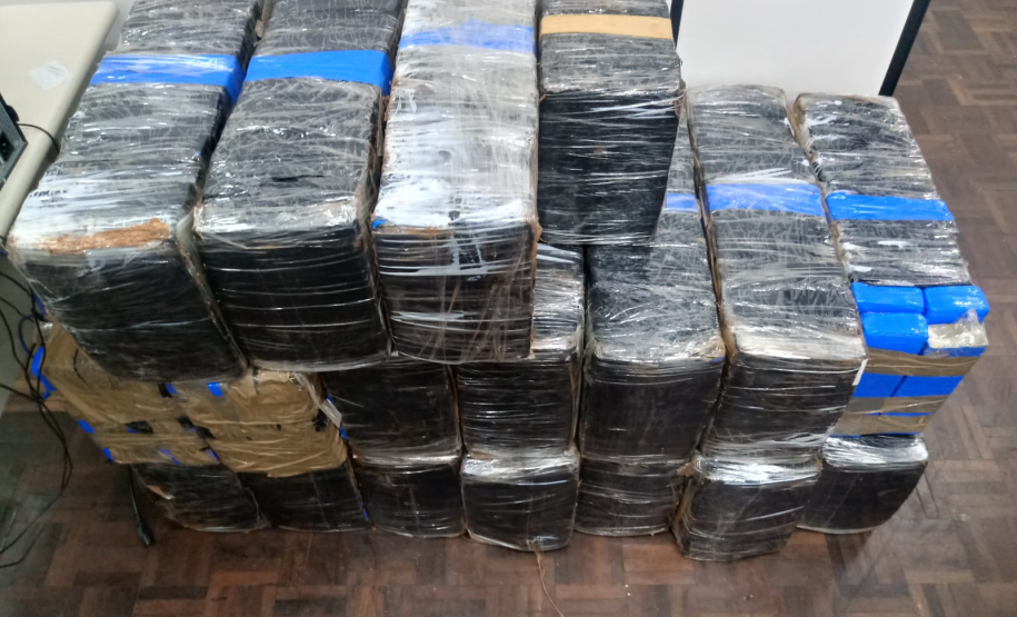 PM apreende mais de meia tonelada de maconha em situações distintas na RMC