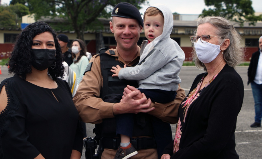 Solenidade em São José dos Pinhais, na RMC, marca a formatura de 34 policiais militares no III Curso de ROCAM