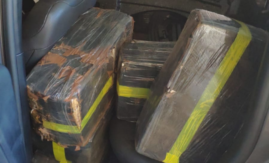 Meia tonelada de maconha e produtos contrabandeados são apreendidos pela PM no Noroeste do estado