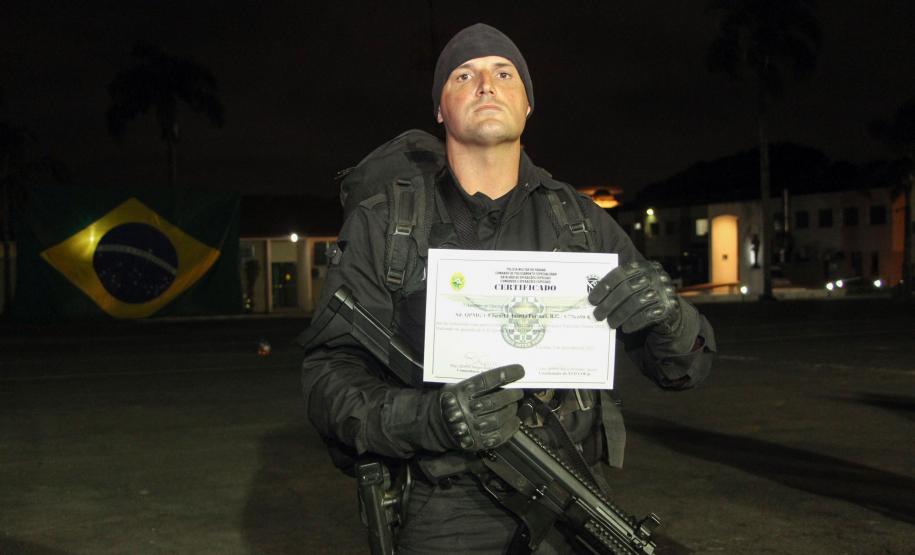 Formatura marca a conclusão do 17º Curso de Operações Especiais da Polícia Militar do Paraná em Curitiba