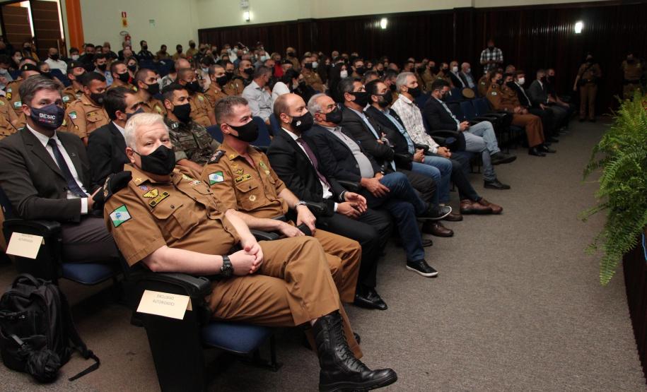 Batalhão responsável pelo policiamento na Região Leste de Curitiba comemora 15 anos de criação com homenagem a efetivo
