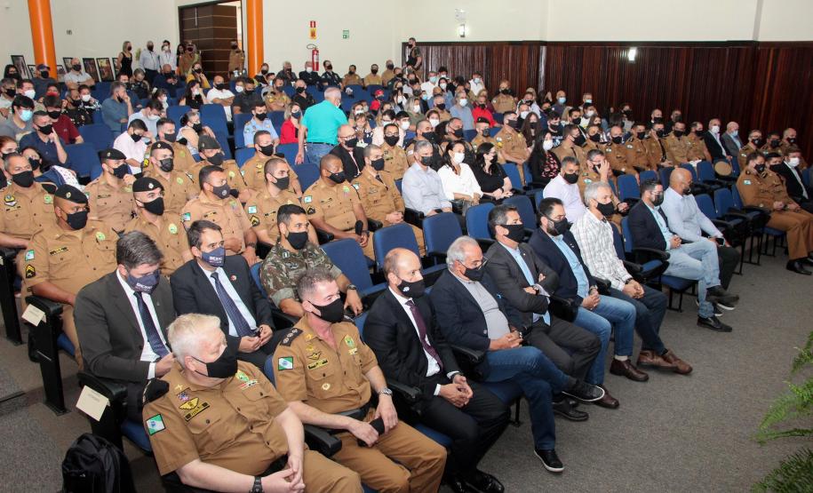 Batalhão responsável pelo policiamento na Região Leste de Curitiba comemora 15 anos de criação com homenagem a efetivo