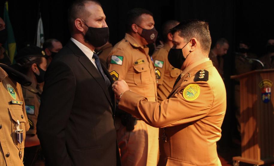 Batalhão responsável pelo policiamento na Região Leste de Curitiba comemora 15 anos de criação com homenagem a efetivo