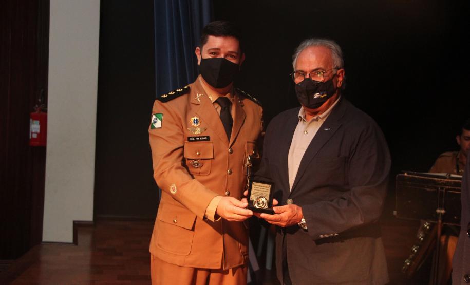 Batalhão responsável pelo policiamento na Região Leste de Curitiba comemora 15 anos de criação com homenagem a efetivo