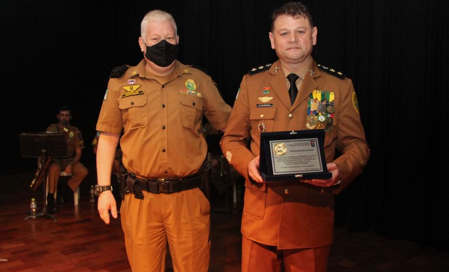 Batalhão responsável pelo policiamento na Região Leste de Curitiba comemora 15 anos de criação com homenagem a efetivo