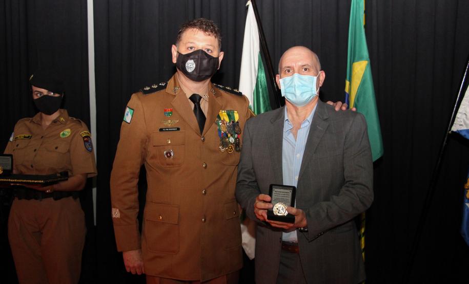 Batalhão responsável pelo policiamento na Região Leste de Curitiba comemora 15 anos de criação com homenagem a efetivo