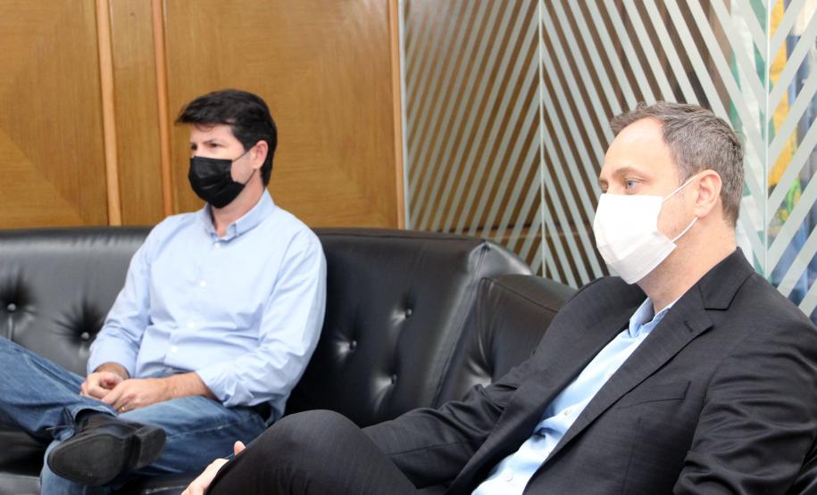 Comandante-Geral da PMPR recebe visita de cortesia do Presidente da Paraná Previdência em Curitiba