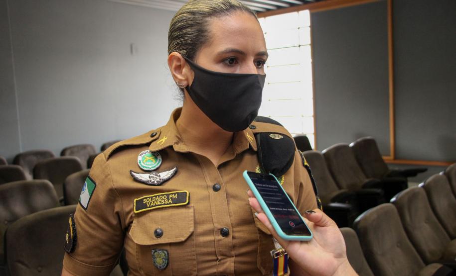 Oficiais e praças recebem a Medalha de Mérito do Comando-Geral durante solenidade em Curitiba