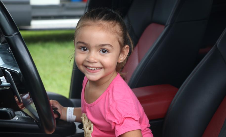 Ciclo de exposições da PM atrai dezenas de crianças e adultos nas praias do Litoral