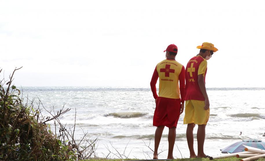 Corpo de Bombeiros faz mais de 9 mil orientações e 15 resgates no Litoral no final de semana