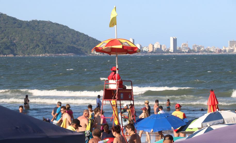 Corpo de Bombeiros fazem 126 salvamentos em oito dias de trabalho no Litoral