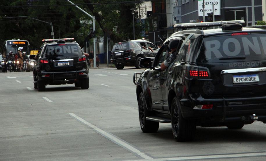 Operação do BPChoque coloca mais de 200 policiais e um helicóptero nas ruas de Curitiba e da Região Metropolitana