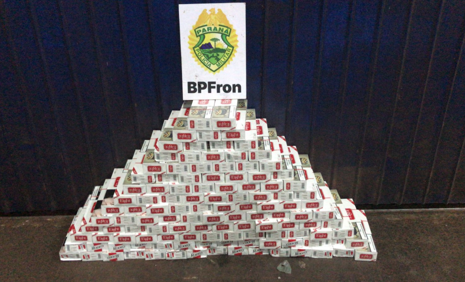 BPFron apreende mais de 46 mil pacotes de cigarros, caixas de vinhos e eletrônicos contrabandeados durante a Operação Hórus