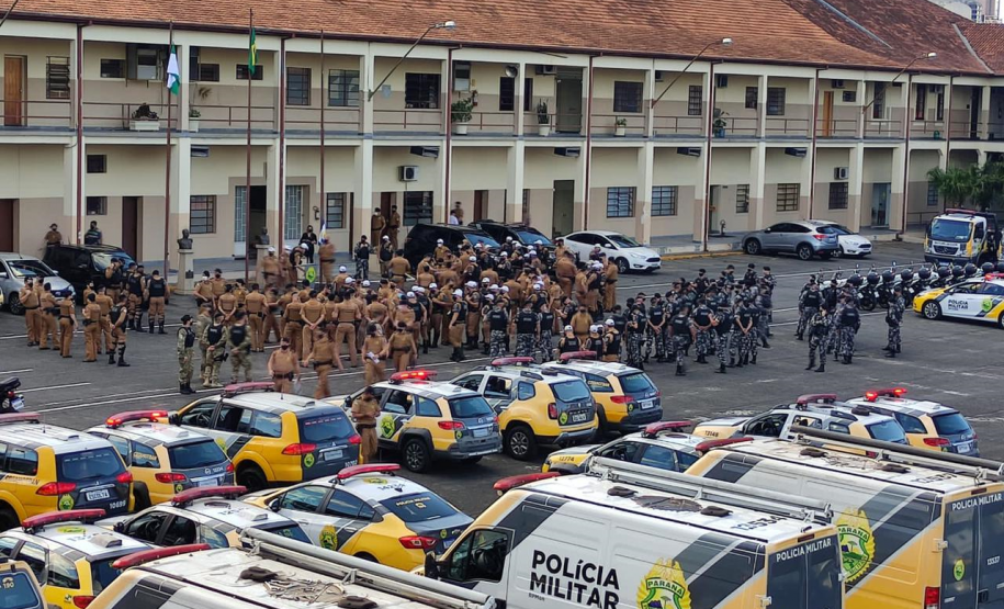 Com a operação Cinturão, PM recolhe 53 veículos irregulares e encaminha três pessoas por porte de drogas