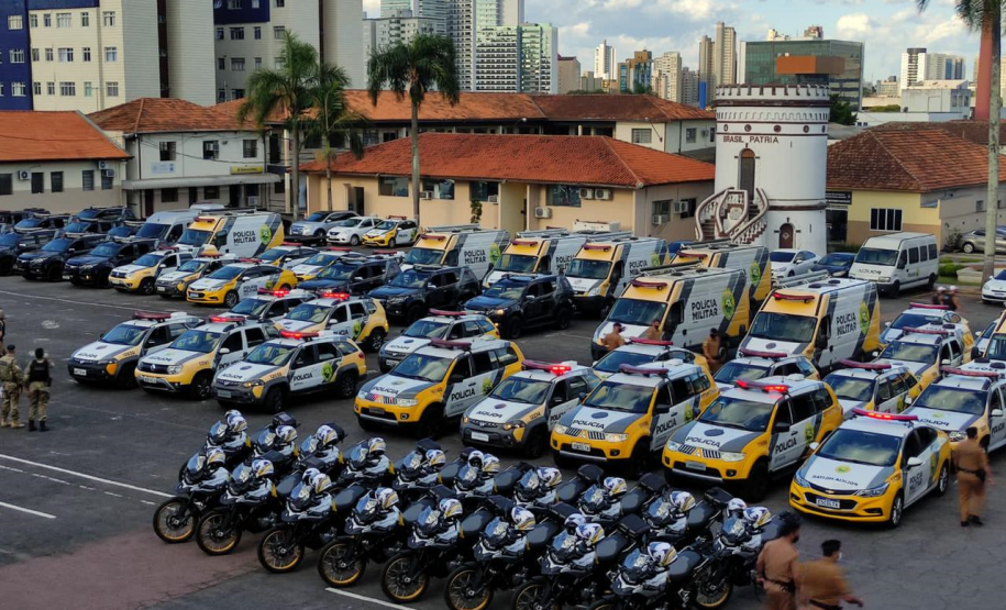 Com a operação Cinturão, PM recolhe 53 veículos irregulares e encaminha três pessoas por porte de drogas