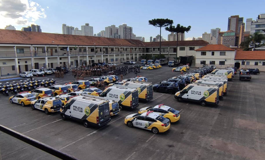 Com a operação Cinturão, PM recolhe 53 veículos irregulares e encaminha três pessoas por porte de drogas