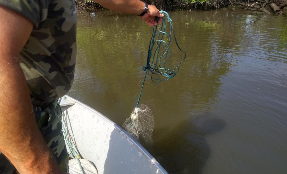 Policiais Ambientais apreendem 1,5 lacinhos e um gerival usados para pesca ilegal no Litoral do estado