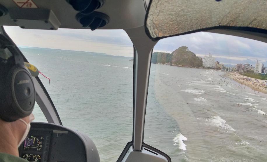 O que fazer quando um helicóptero pousa na praia? BPMOA orienta veranistas