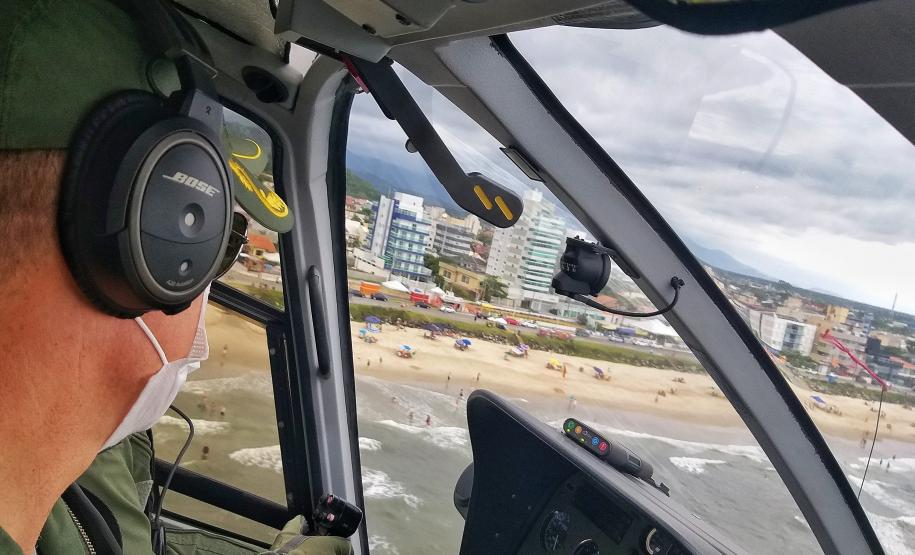 O que fazer quando um helicóptero pousa na praia? BPMOA orienta veranistas