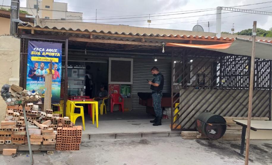 AIFU fiscaliza 18 estabelecimentos comerciais e apreende máquinas de jogos de azar em Curitiba