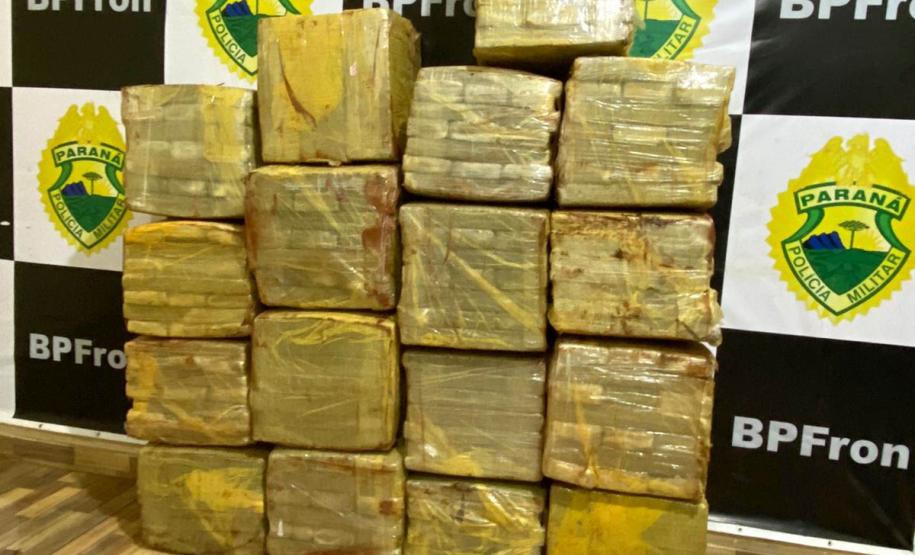 BPFRON apreende cinco armas de fogo e mais 300 quilos de maconha no Oeste