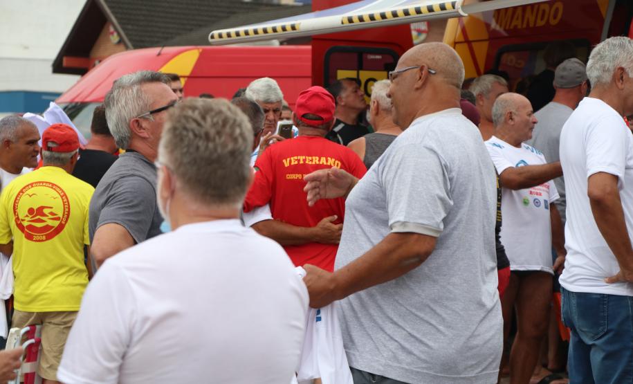 21ª edição da Travessia dos Veteranos do Corpo de Bombeiros celebra tradição em Guaratuba