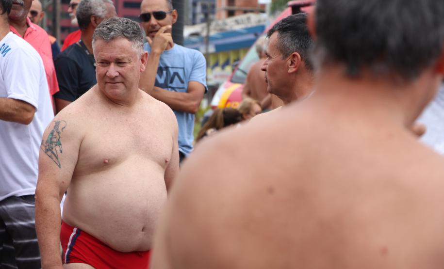 21ª edição da Travessia dos Veteranos do Corpo de Bombeiros celebra tradição em Guaratuba