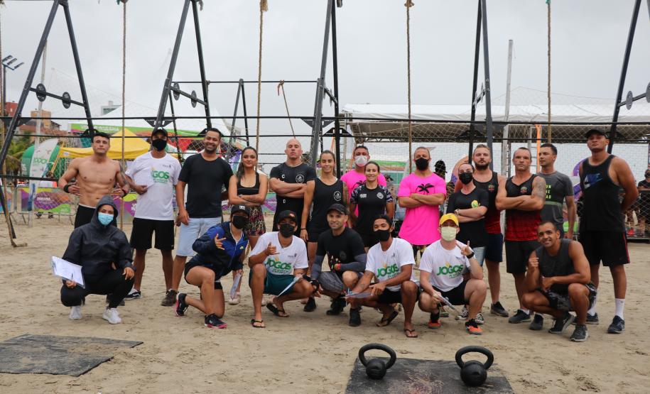 Desafio Cross Games estimula confraternização entre policiais militares e bombeiros nas areias de Caiobá