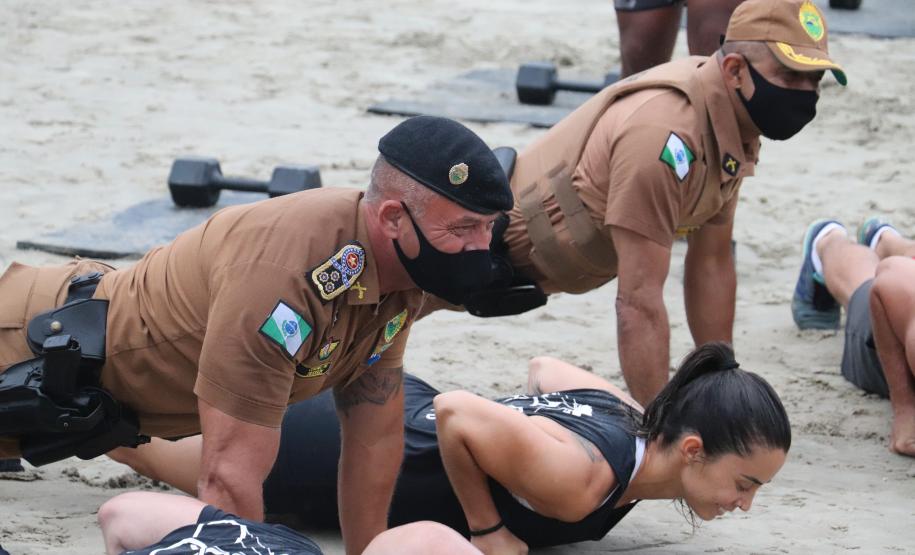 Desafio Cross Games estimula confraternização entre policiais militares e bombeiros nas areias de Caiobá