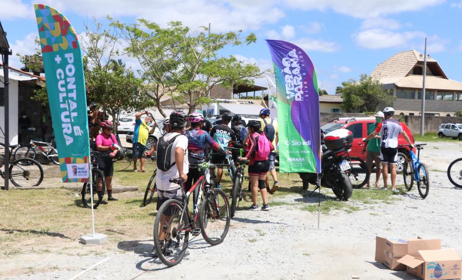 Mais de 200 ciclistas de todo Paraná participam junto com a PM de desafio de 27 quilômetros, no litoral