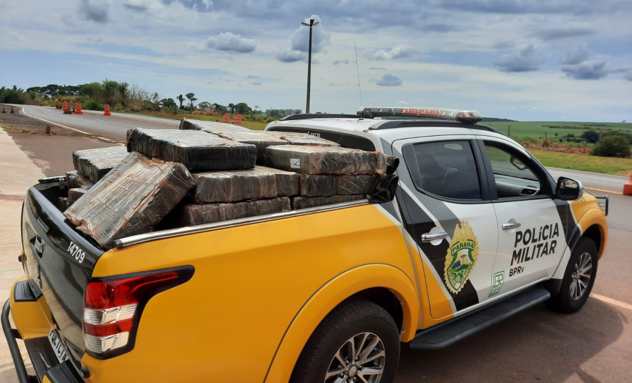 Quase uma tonelada de maconha é apreendida pelo BPRv em Iporã (PR)