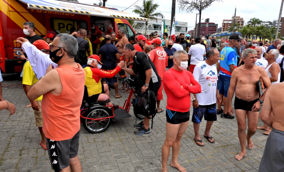 21ª edição da Travessia dos Veteranos do Corpo de Bombeiros celebra tradição em Guaratuba