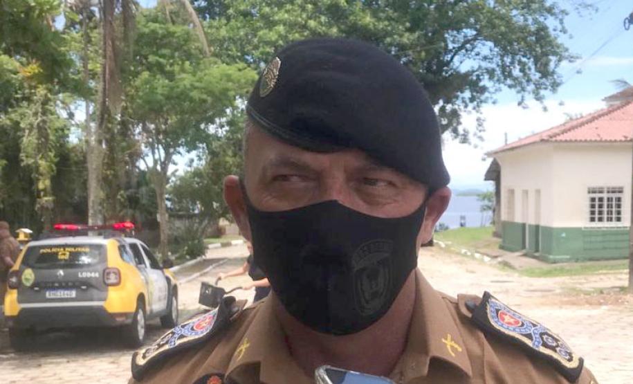 Polícia Militar ajuda população de Guaraqueçaba a se recuperar dos alagamentos