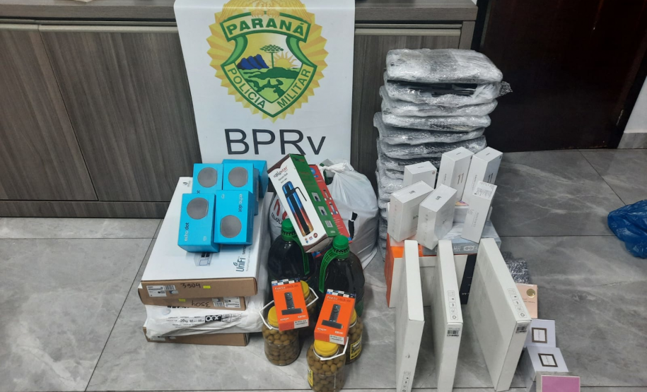 Em diferentes cidades, policiais rodoviários estaduais apreendem 200 quilos de maconha, porções de crack e equipamentos eletrônicos