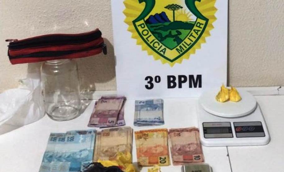 PM encaminha 10 pessoas e apreende drogas e recupera objetos no Sudoeste do estado