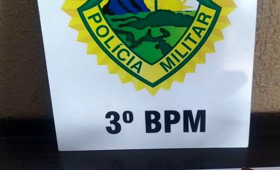 Abordagens da PM resultam na apreensão de revólver e simulacro de pistola em Palmas, no Sudoeste paranaense