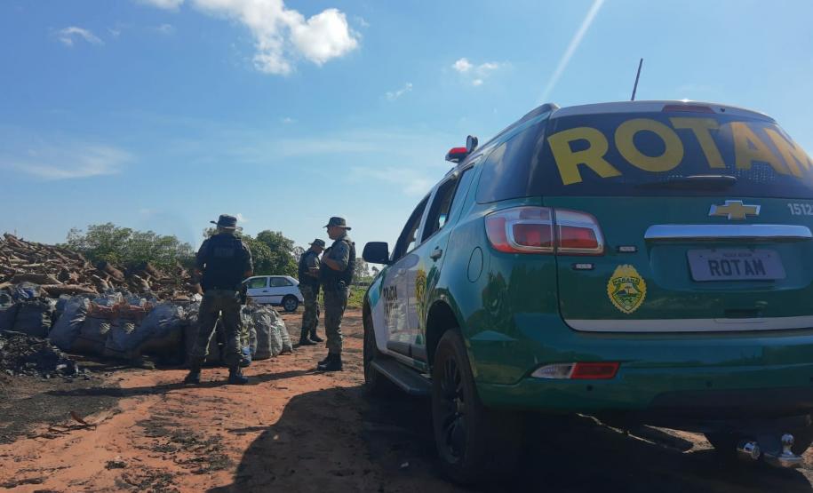 Polícia Ambiental apreende 242 toneladas de carvão e aplica mais de R$ 355 mil em multas