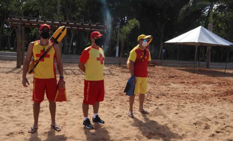 Atuação de bombeiros intensifica prevenção e diminui afogamentos na Costa Oeste