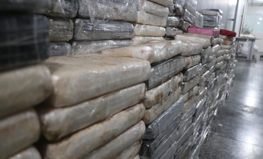 Policiais militares da ROTAM de Paranaguá localizam depósito com pasta base de cocaína estimada em R$ 150 milhões